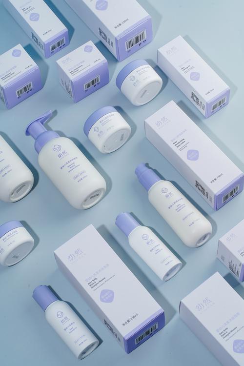 全方位守护，从孕期到童年——母婴用品的品牌畅想